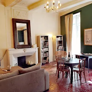 Ancienne Maison De Maitres Apartment